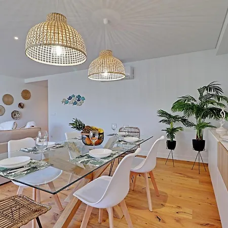 Thaiti Apartment דירה