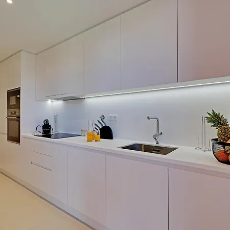 Thaiti Apartment *